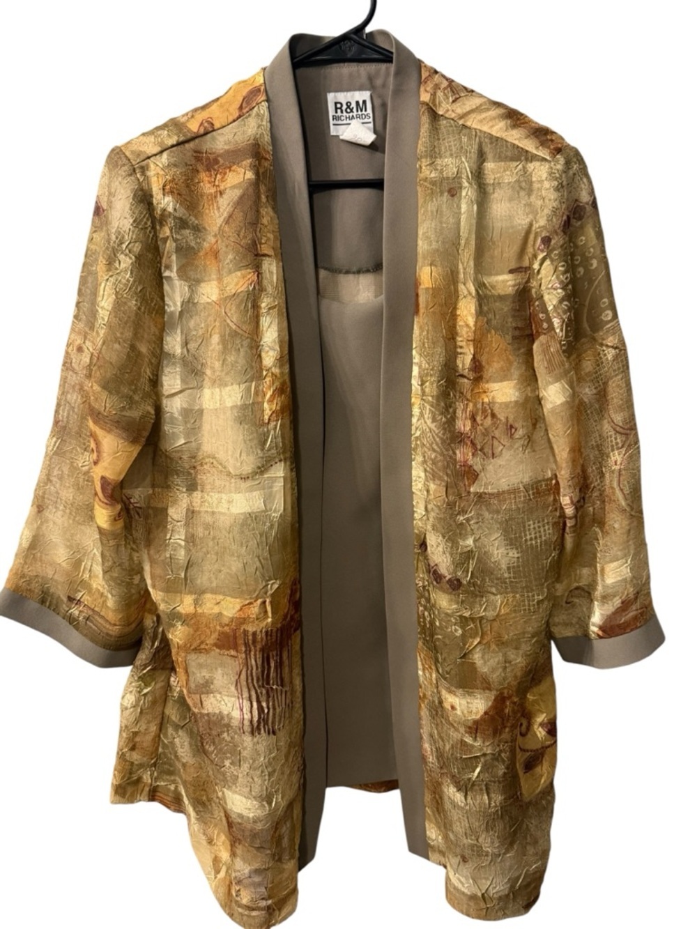 Women’s R & M Richards open front jacket with top underneath EUC. Size 18